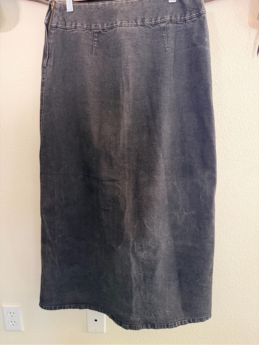 Liz Claiborne Washed Black Midi Denim Skirt